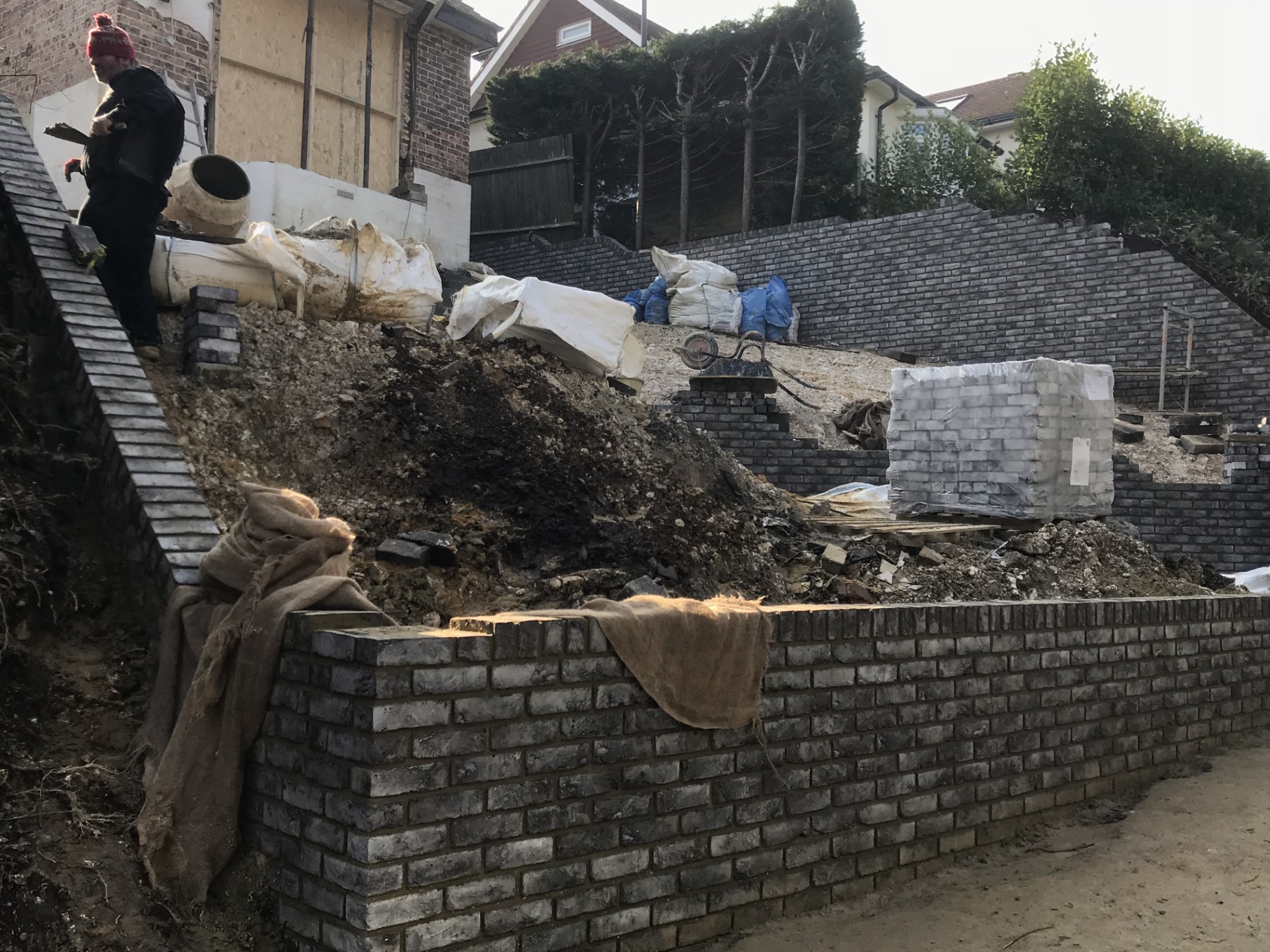 Brick retainer wall